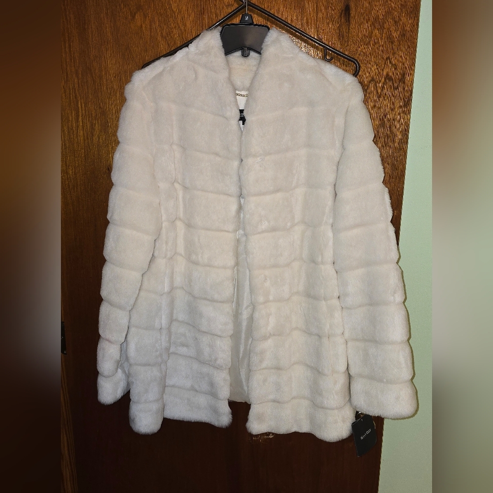 Ellen Tracy White Faux Fur Teddy Coat